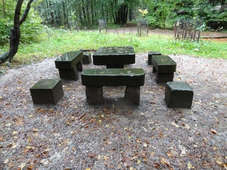 Steinerner Tisch