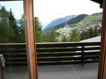 Tilly 2 Blick vom Balkon Richtung Bettmeralp