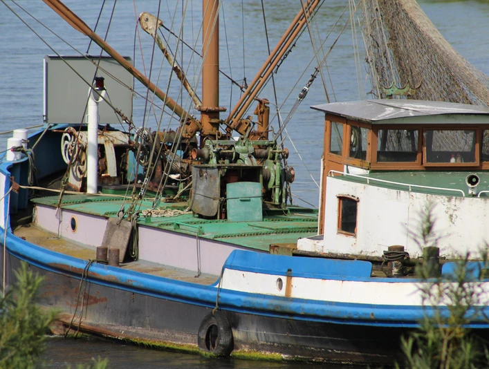 Ein Aalschokker in Drakenburg Ein Aalschokker in DrakenburgAn Aalschokker in DrakenburgEn Aalschokker i DrakenburgEen Aalschokker in Drakenburg