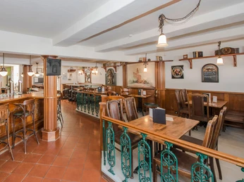 Schloß Schänke: Innenansicht Schloß Schänke: Innenansicht