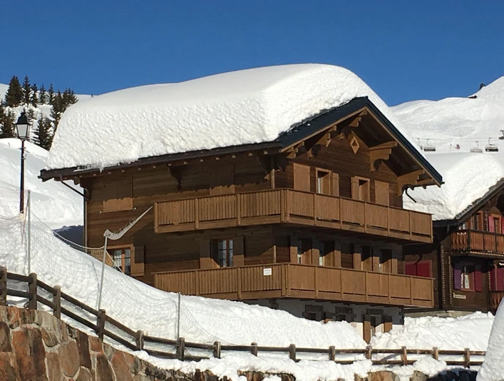 Chalet Alphorn im Winter