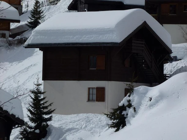 Aussenansicht Nord-Ost Winter