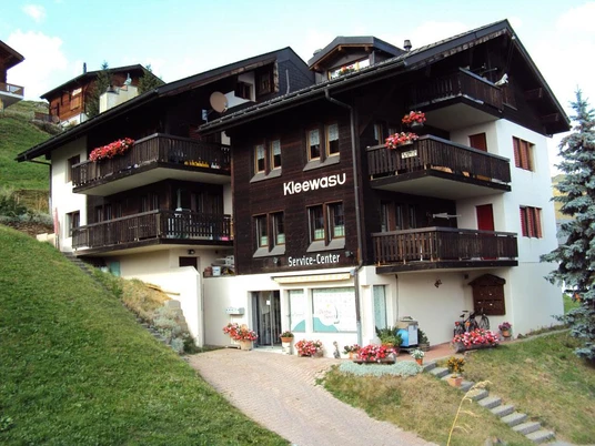 Aussenansicht Sommer