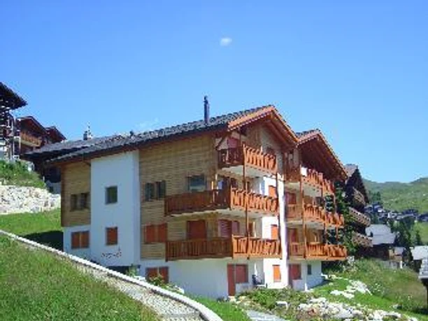 Aussenansicht Sommer