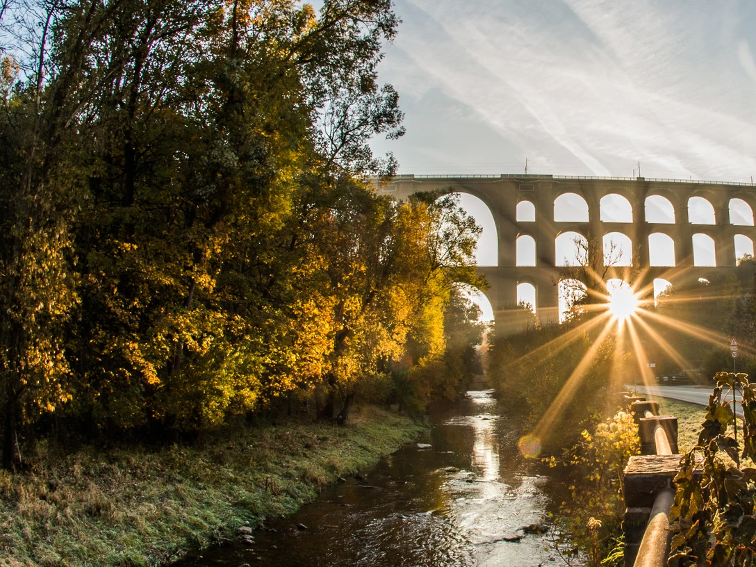 Sonnenaufgang an der Göltzschtalbrücke