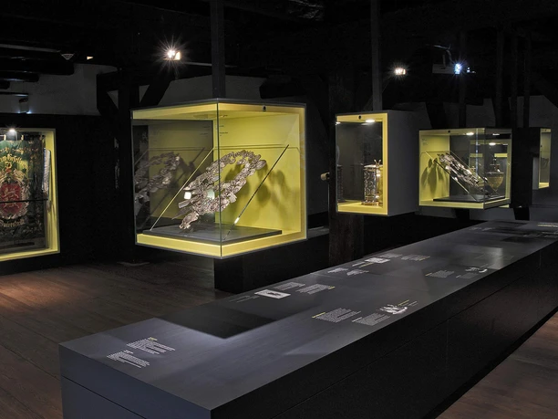 Duderstadt - Das Duderstädter Rathaus - Wertvolle Exponate aus der Stadtgeschichte Duderstadt - Das Duderstädter Rathaus - Wertvolle Exponate aus der Stadtgeschichte