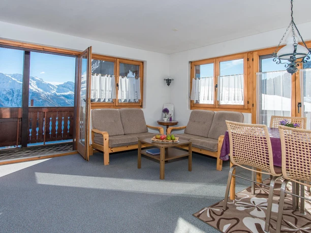 Wohnraum_1_mit_Schrankbetten