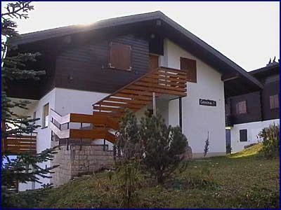 Aussenansicht Sommer