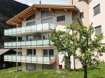 Haus mit Wohnungsbezeichnung