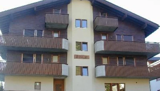 Aussenansicht Sommer