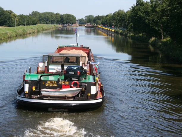 Der Schleusenkanal in Balge