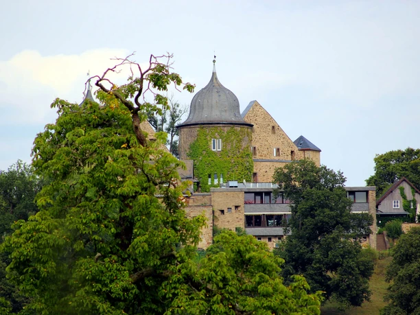 Blick auf die Sababurg im Reinhardswald Blick auf die Sababurg im Reinhardswald