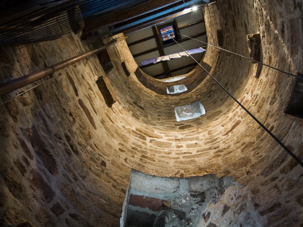 Blick in den Turmaufgang_Hagelturm.jpg Hagelturm, Blick in den Turmaufgang