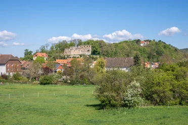 Blick auf die Heldenburg in Salzderhelden blick-auf-die-heldenburg-in-salzderhelden