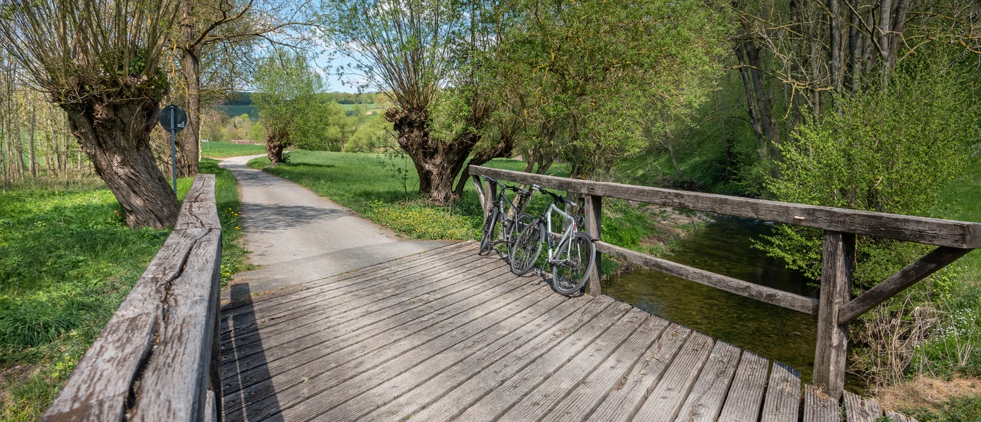 Krummes_Wasser_Bruecke_mit_Rad kromme-water-brug-met-wiel