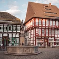 Marktplatz_mit Till Eulenspiegel, Brodhaus und Rats-Apotheke marktplatz-mit-till-eulenspiegel-brodhaus-und-rats-apothekemarketplace-with-till-eulenspiegel-brodhaus-and-rats-apothekemarkedsplads-med-til-eulenspiegel-brodhaus-og-rotter-apotekmarktplaats-met-tot-eulenspiegel-brodhaus-en-rats-apotheek