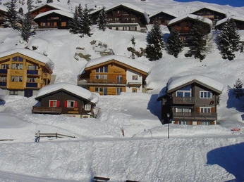 Aussenansicht (Blick von der Kapelle)