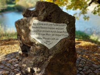 Weserstein im Herbst Weserstein im HerbstWeserstein in the fallWeserstein om efteråretWeserstein in de herfst