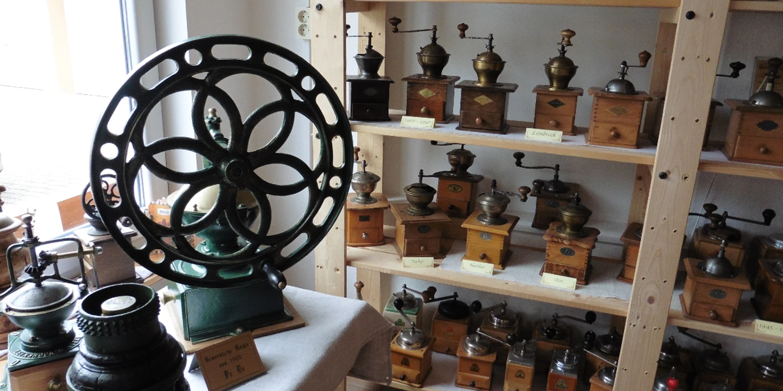 Ein Teil der Kaffemühlensammlung