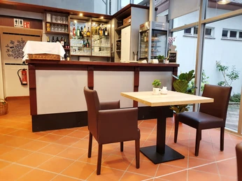 Café in der kleinen Gasse_Theke cafe-in-der-kleinen-gasse-theke