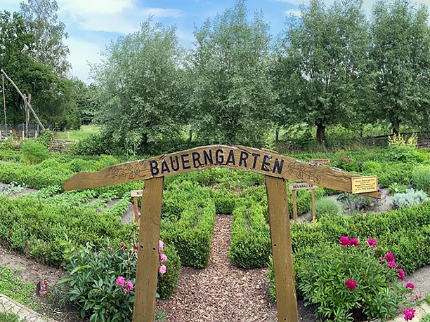 Bauerngarten am Museum für Grenze und Landwirtschaft in Böckwitz Bauerngarten im Museum für Grenze und Landwirtschaft