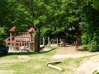 Abenteuerspielplatz_Spielgerät Burg abenteuerspielplatz-spielgeraet-burg