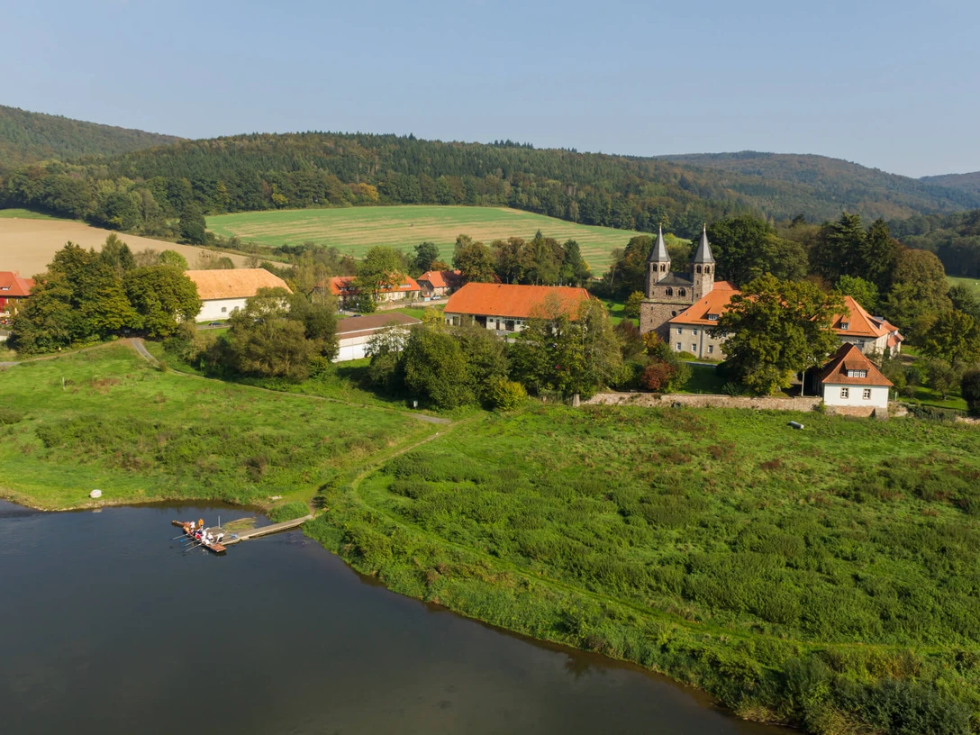 Kloster Bursfelde, Hann. Münden, Luftbild Kloster Bursfelde, Hann. Münden, LuftbildBursfelde Monastery, Hann. Münden, aerial viewBursfelde Kloster, Hann. Münden, luftfotoKlooster Bursfelde, Hann. Münden, luchtfoto