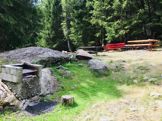 Feuerstelle "Schweizer Familie" Brüchergand 1