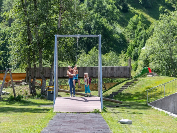 Spielplatz im Fieschertal in der Aletsch Arena