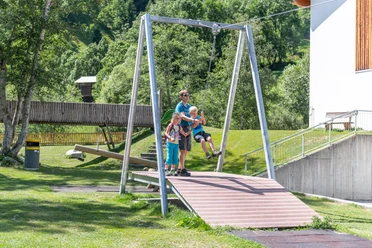 Spielplatz im Fieschertal in der Aletsch Arena Spielplatz im Fieschertal in der Aletsch Arena