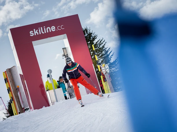 Skiline ski-movie Blausee Bettmeralp in der Aletsch Arena Skiline ski-movie Blausee Bettmeralp in der Aletsch Arena