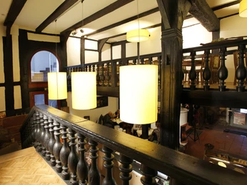 Altstadt-Café_zwei Etagen altstadt-cafe-zwei-etagenold-town-cafe-two-floorsold-town-cafe-two-floorsoude-stad-café-twee-verdiepingen