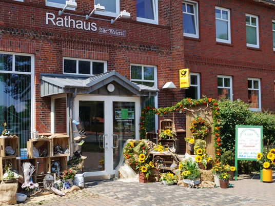 Landfrauenmarkt - Gertrude Weinert.JPG