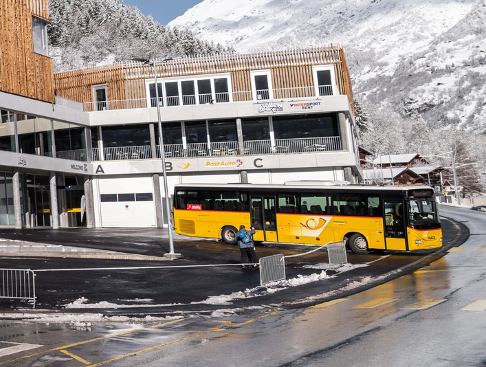 ÖV-Hub in Fiesch in der Aletsch Arena