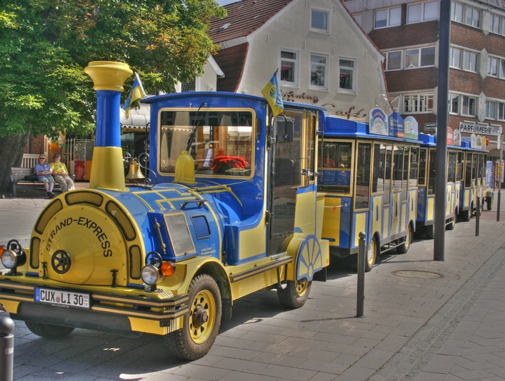 Strandexpress - Cuxliner.jpg