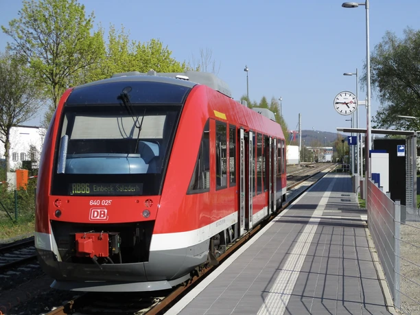 station-einbeck-centrum-met-de-regionale-spoorweg