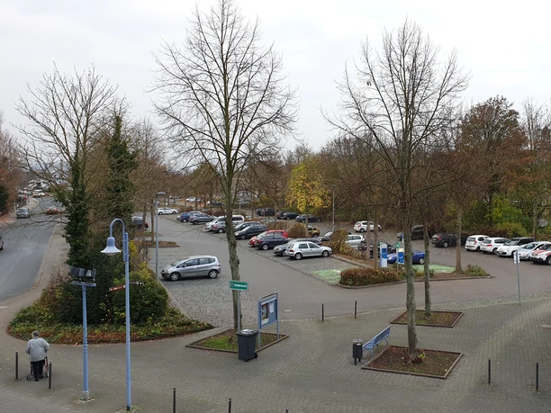 Parkplatz Neues Rathaus / Köppenweg_Ansicht von oben parkplatz-neues-rathaus-koeppenweg-ansicht-von-oben