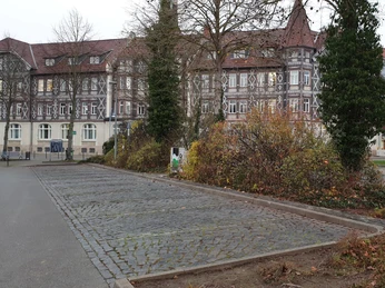 parkplatz-koeppenweg-neues-rathaus-begrenzte-parkdauer
