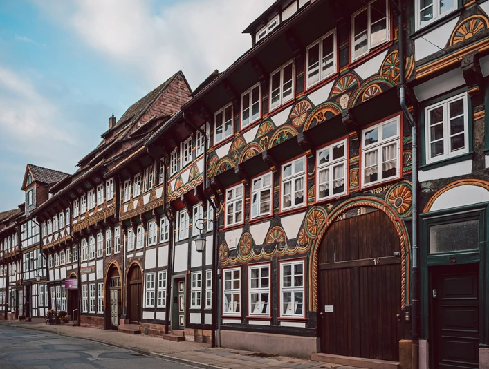 Tiedexer Straße Straße mit vielen Fachwerkhäusern.