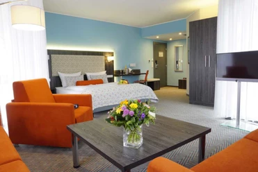 Zimmer, Trans world Hotel Auefeld.jpg Zimmer, Trans world Hotel Auefeld.jpg