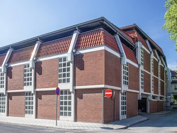 Parkhaus "Am Brauhaus"_Gebäude parkhaus-am-brauhaus-gebaeude