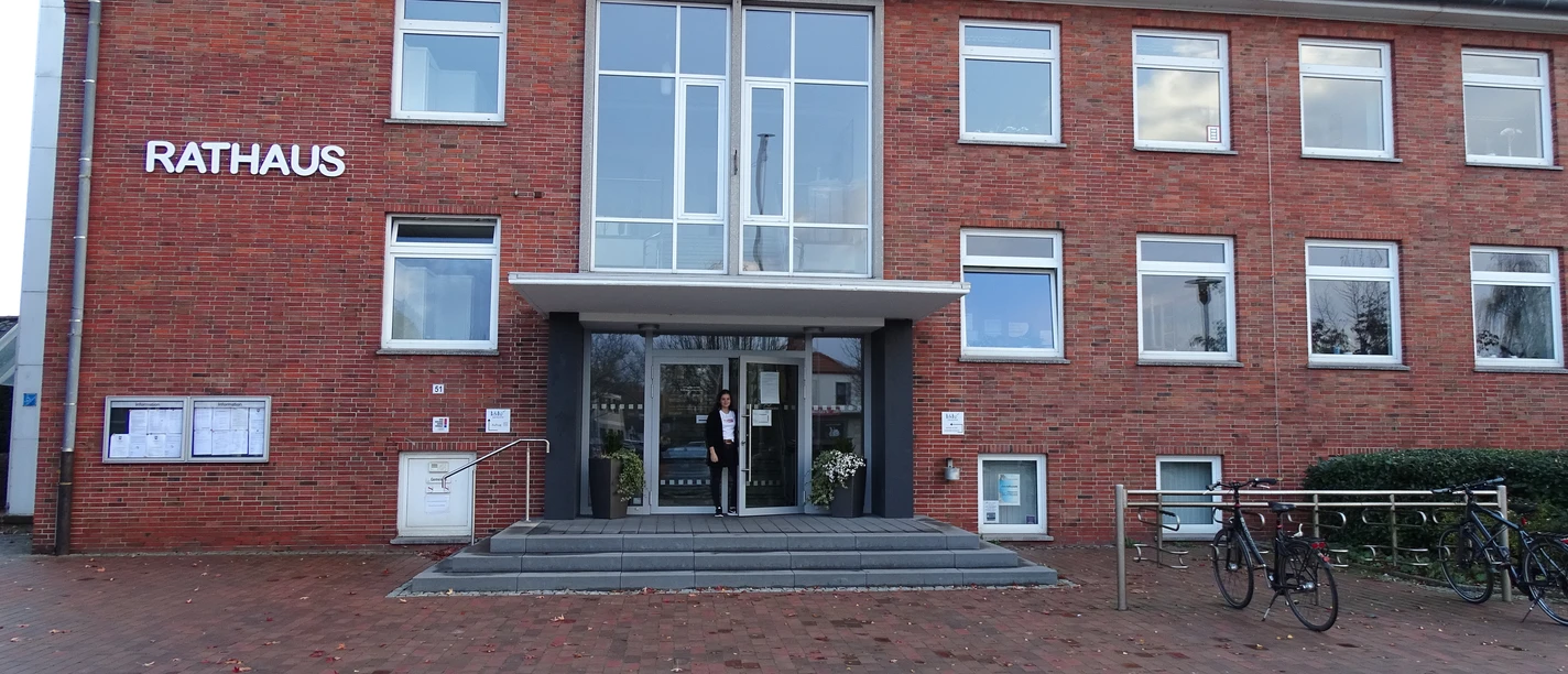 Rathaus Lemwerder.jpg