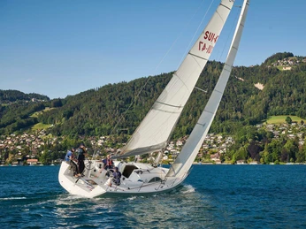 segelschule-thunersee-gaeste-segeln-segelschiff-sommer.jpg