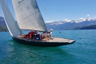 segelschule-thunersee-segelschiff-thunersee-ausfahrt.jpg