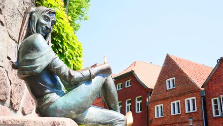 Eulenspiegel© Jochen BUchholz.JPG Eulenspiegel-brunnen