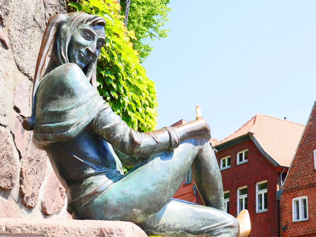 Eulenspiegel© Jochen BUchholz.JPG Eulenspiegel-brunnen