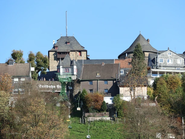 Bergischer Panorama-Radweg, Schloß Burg Bergischer Panorama-Radweg, Ansicht von Schloß Burg