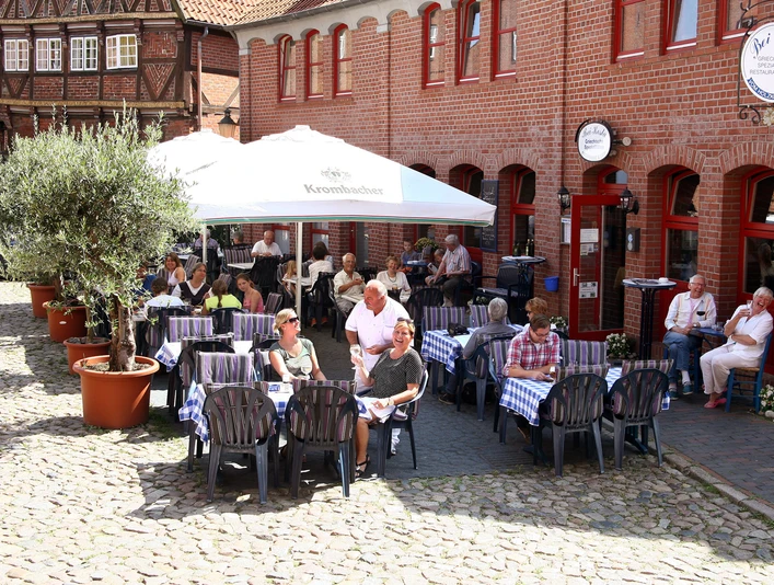 Bei Kosta Bei Kosta Außenterasse