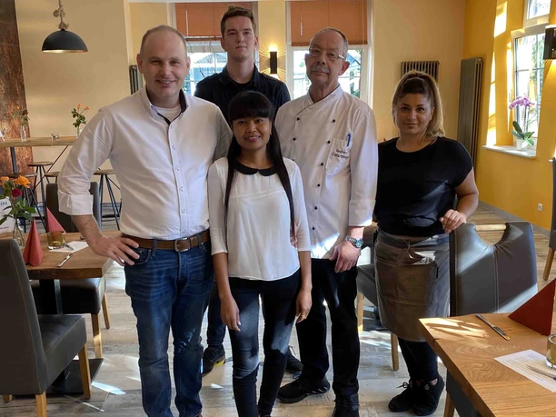 celle-restaurant-labrasserie-team.jpg