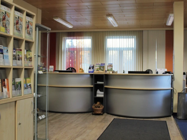 Braunlage-Tourist-Info-Counter.JPG
